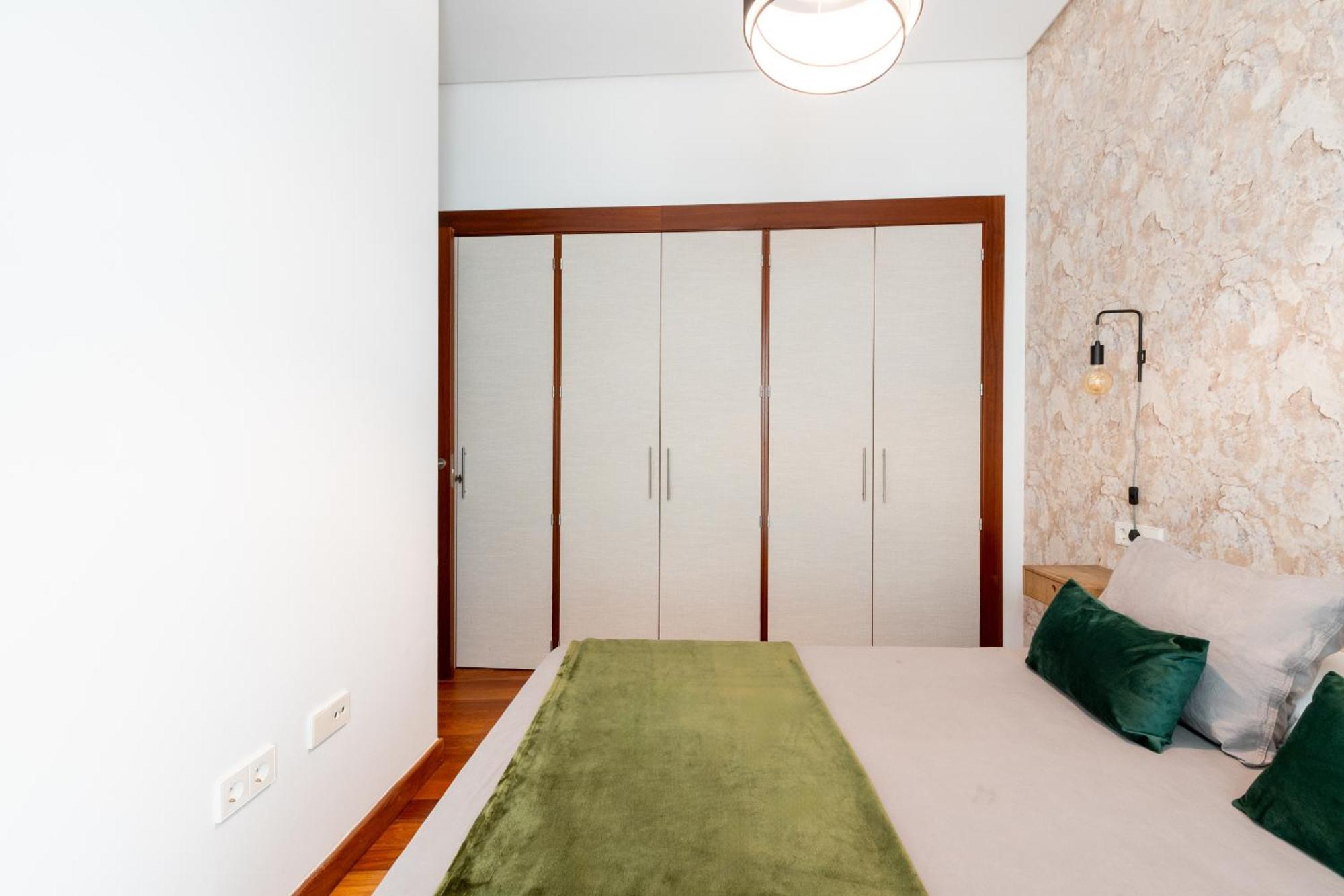 Ry Aparcamiento Incluido Junto A Catedral Ideal Parejas Seville Exterior photo